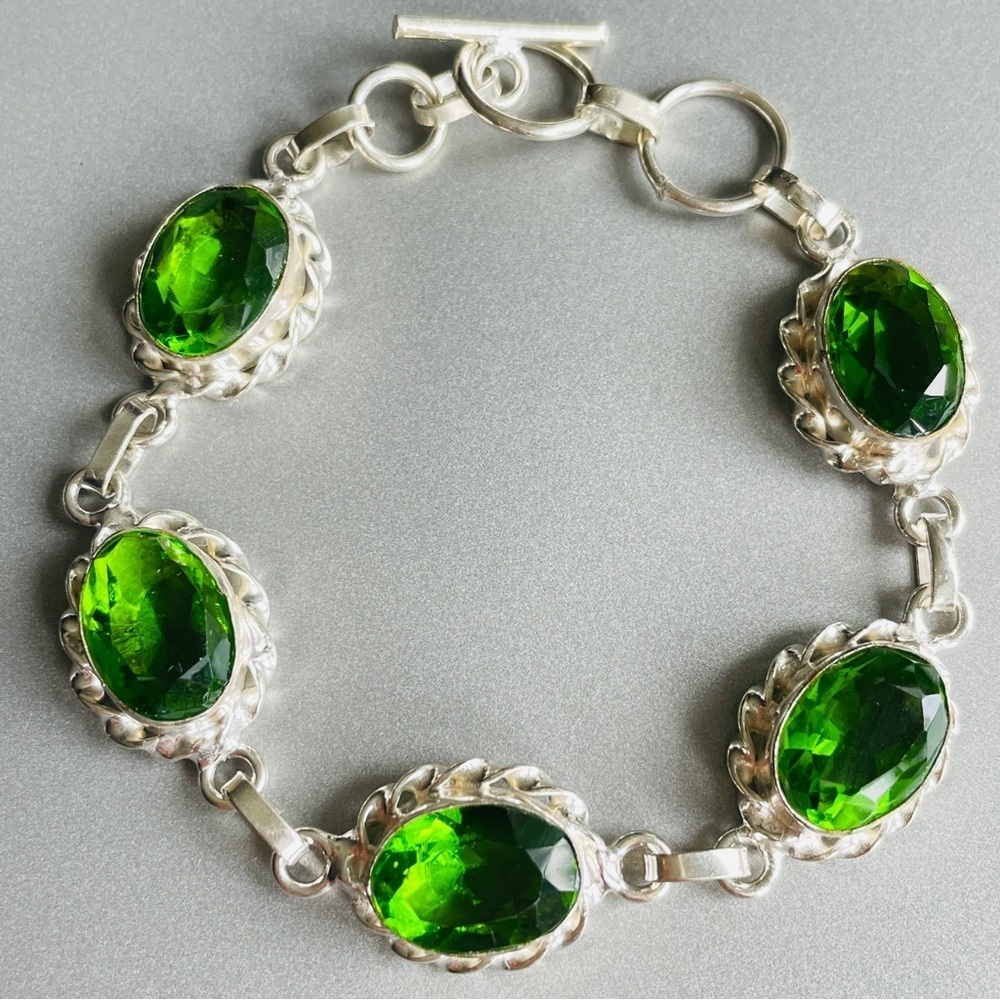 Forest Green Peridot Simulant CZ Oval Link Sterling Silver Toggle Clasp …